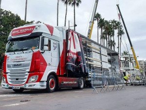 TRUCKINGBY Show Their Versatility Of Equipment